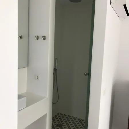 Modern And Cosy Unique View * Túrlosz