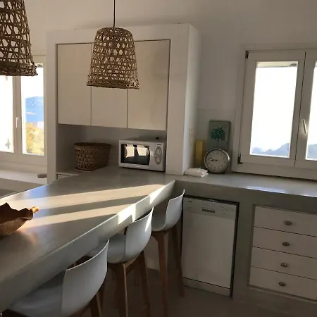 Modern And Cosy Unique View Vila Tourlos